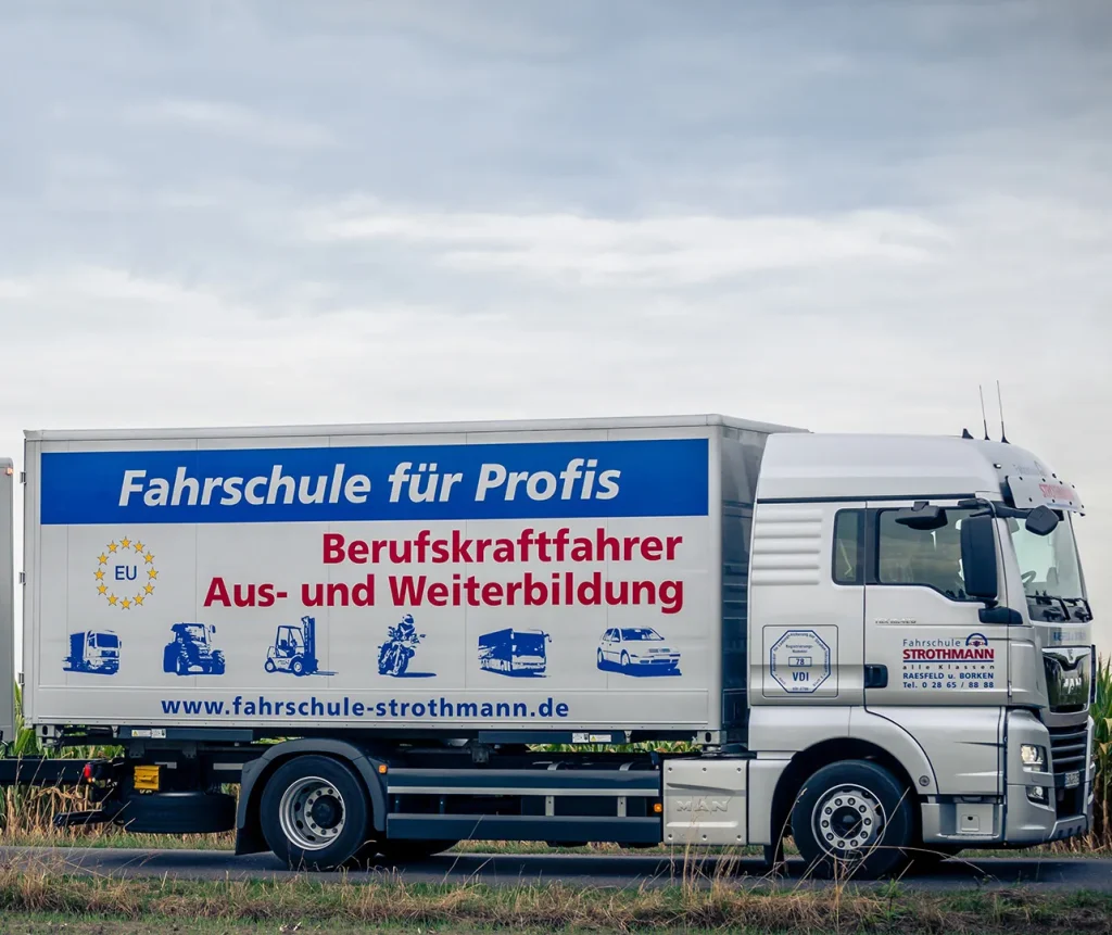 Schulungs-LKW für die Berufskraftfahrer-Weiterbildung